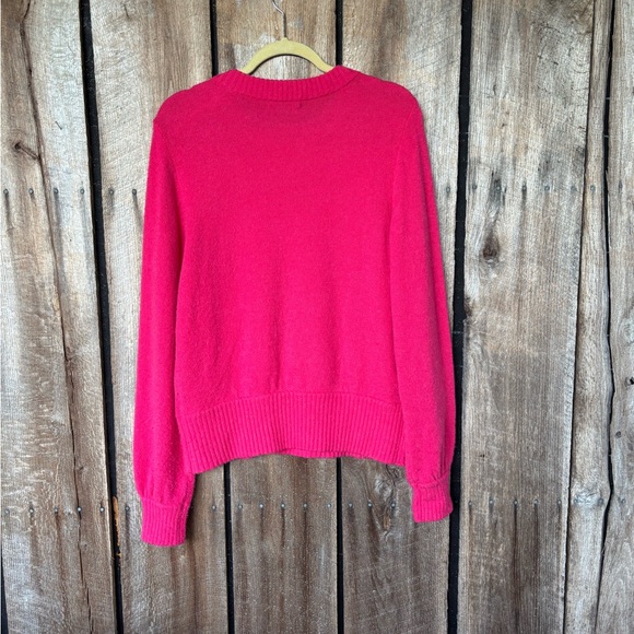 J.Crew Women’s M‎ Barbie Pink Merino Wool Alpaca Blend Sweater Button Shoulder - Picture 7 of 7